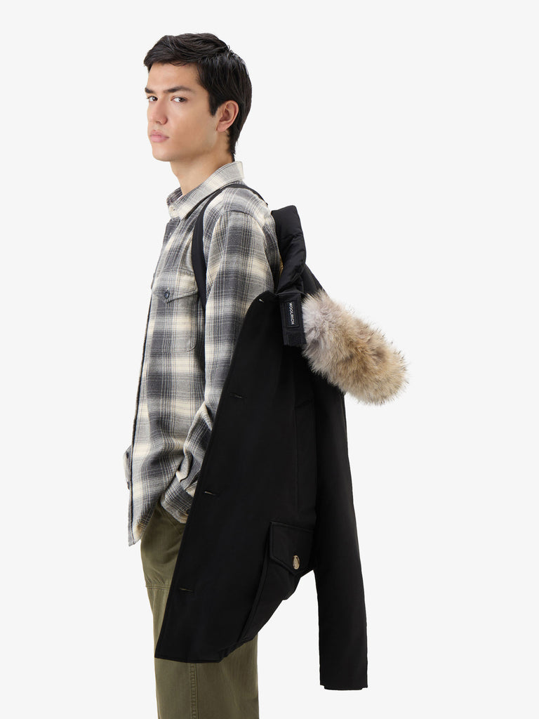 WOOLRICH Parka Arctic Anorak in ramar cloth con pelliccia removibile uomo nero