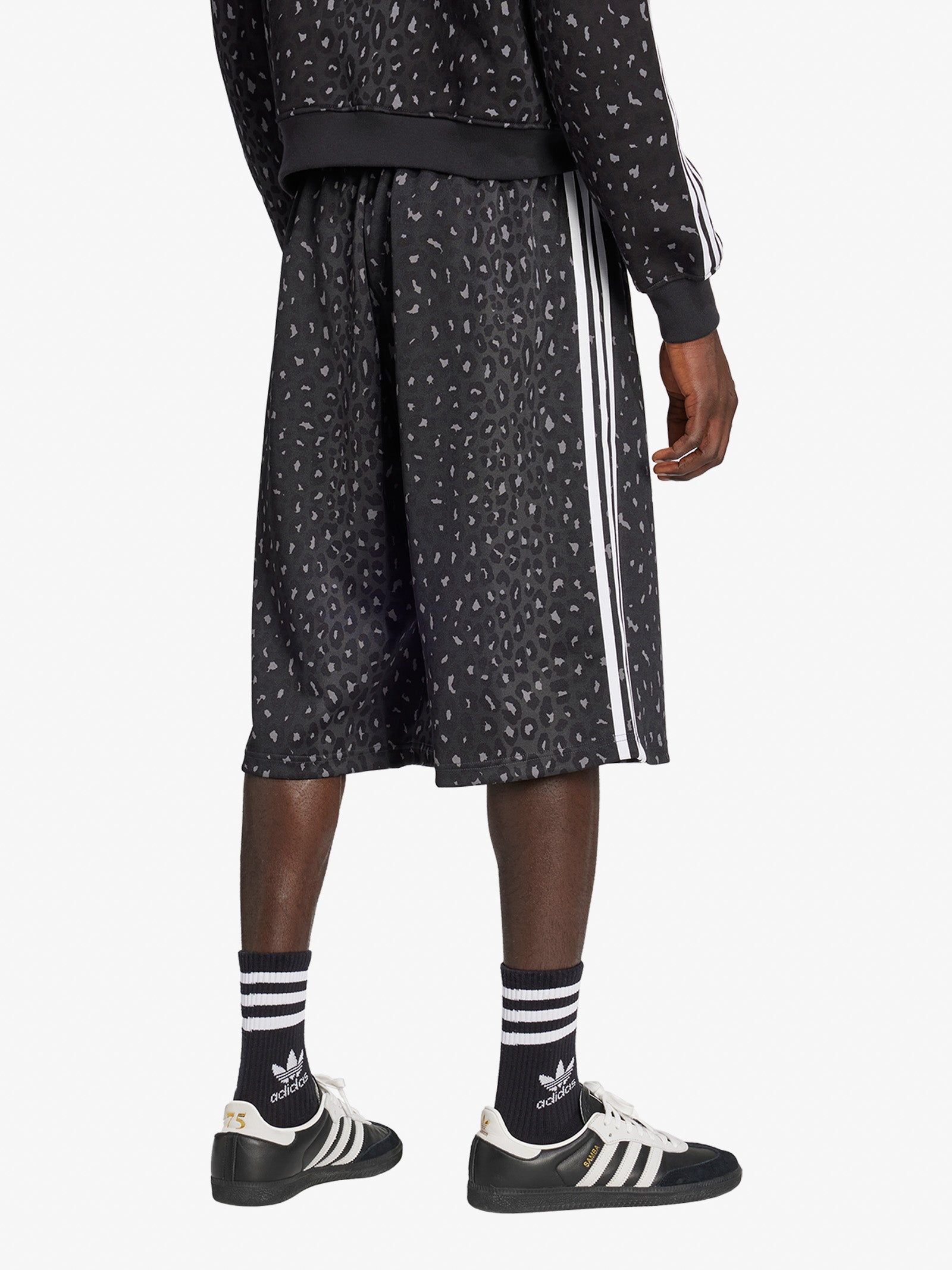 adidas Originals Leo Oversized Shorts Black L Men
