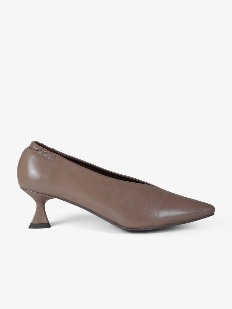 LA VITRINA décolleté donna pamplona 50 pelle beige