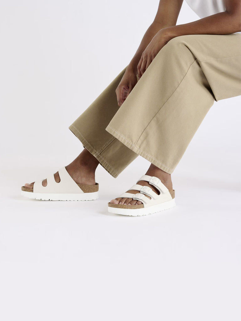 JOHN RICHMOND borsa a mano donna leten con finitura luminosa nero