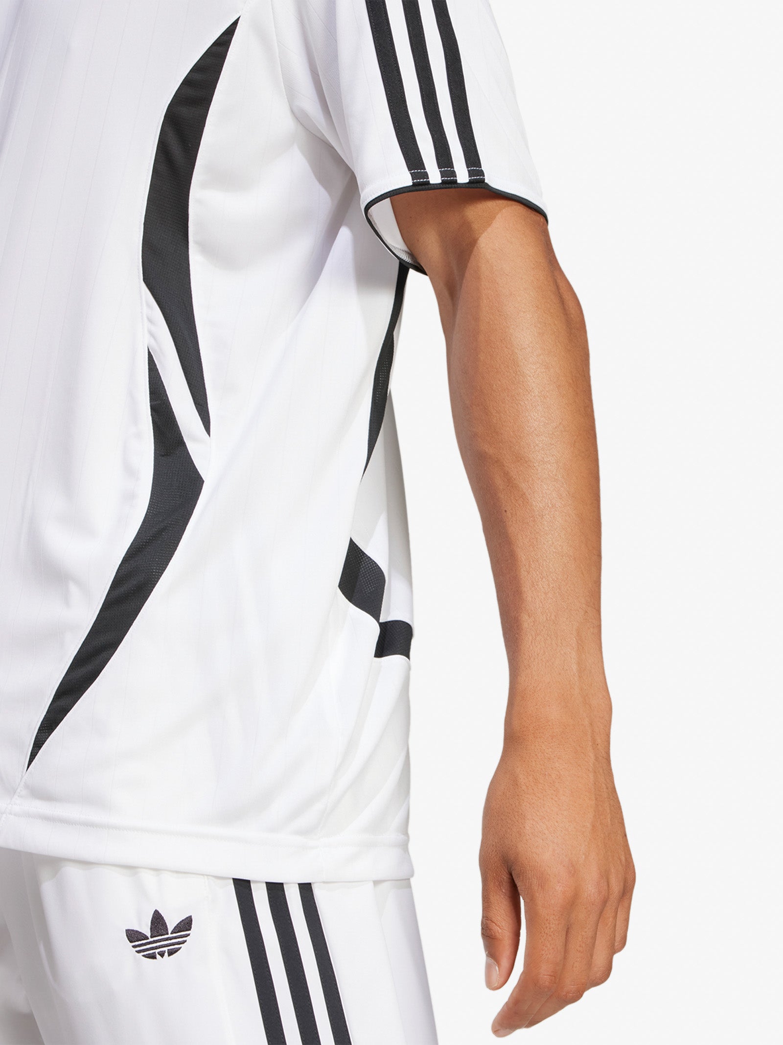 ★adidas★ Team Geist Tee White Black JP1113 adidas Adicolor Teamgeist T-Shirt 'White Black' JP1113
