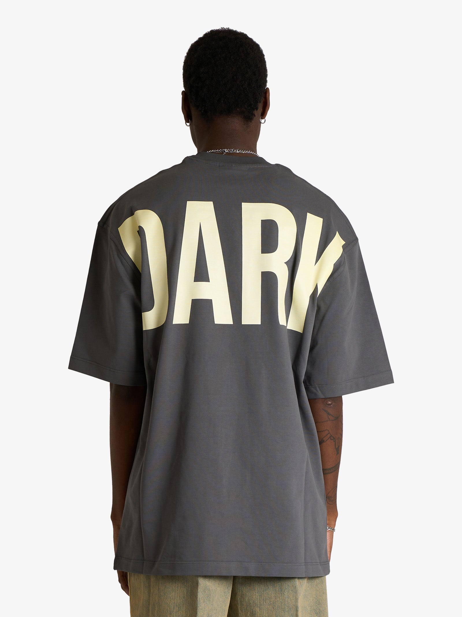 p26-dark-label-