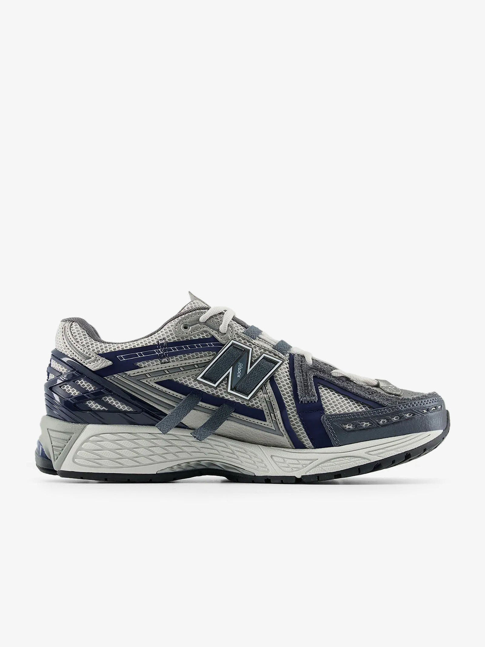 p26-new-balance-